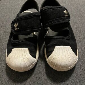 Toddler Boy Adidas Sandals. Hardly Worn. Size 7